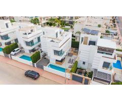 Villa en Venta en Rojales, Alicante