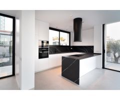 Villa en Venta en Orihuela, Alicante