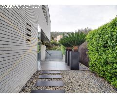 Espectacular casa de diseño de 450m2 en zona Golf-Can Trabal - Sant Cugat del Vallès
