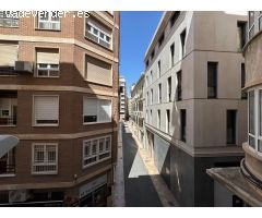 ¡AMPLIO PISAZO EN ALQUILER EN EL CENTRO DE MURCIA!