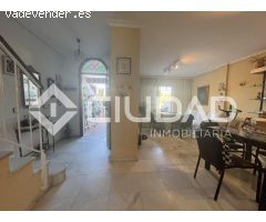 Casa adosada en Mairena del Aljarafe, zona ctra San Juan Palomares.