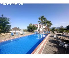 Impresionante finca en alquiler ubicada en Santa Rosalía.