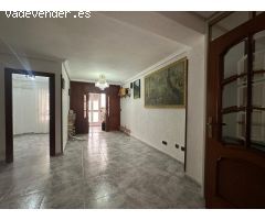 PISO EN CARLOS III, ZONA ESTACIÓN!!!!!
