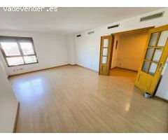 FANTÁSTICO PISO DE 4 DORMITORIOS CON PLAZA DE GARAJE EN BARRIO DE JESÚS...