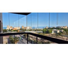 PISO DE DISEÑO CON GRAN SALÓN Y TERRAZA ACRISTALADA EN EL CAMPELLO