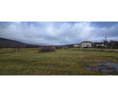 Solar urbano N 2 en  El Royo- Soria. 450 m2 parcela, 300 m2 const.edificab. por 60.000 €