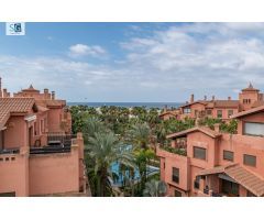 Apartamento premium de 109 m2, 3 dormitorios, 2 baños, terraza con vistas y garaje en Playa Granada