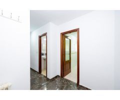 Piso en Venta en La Granada, Granada