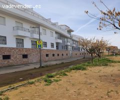 ¡Alquila tu nuevo hogar con vistas y dos dormitorios en el Vial de Churriana de la Vega