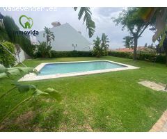 chalet con piscina privada