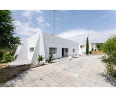 CHALET UNICO EN MOLINO DE LA HOZ