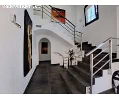 Fabulosa villa recién reformada junto al golf Las Brisas,Marbella