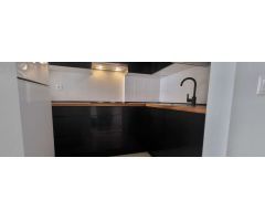 SE ALQUILA POR LARGA TEMPORADA BONITO APARTAMENTO EN EL CENTRO DE BENALMADENA PUEBLO