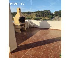 SE ALQUILA POR LARGA TEMPORADA BONITO CHALET ADOSADO   EN TORREMOLINOS