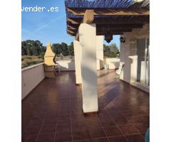 SE ALQUILA POR LARGA TEMPORADA BONITO CHALET ADOSADO   EN TORREMOLINOS