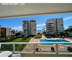 MEDIA TEMPORADA . SE ALQUILA DESDE 1.9.25-30.6.26 MAGNIFICO APARTAMENTO  EN 1ª LINEA CON VISTAS AL M
