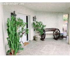 SE ALQUILA DESDE 1.9.25-30.6.26  MAGNIFICA VILLA DE 1 SOLA PLANTA EN BENALMADENA A 600 METROS DE LA 