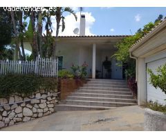 SE ALQUILA DESDE 1.9.25-30.6.26  MAGNIFICA VILLA DE 1 SOLA PLANTA EN BENALMADENA A 600 METROS DE LA 