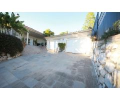 SE ALQUILA DESDE 1.9.25-30.6.26  MAGNIFICA VILLA DE 1 SOLA PLANTA EN BENALMADENA A 600 METROS DE LA 