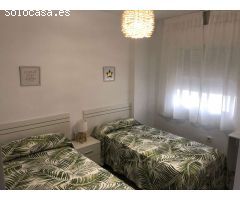 Se alquila del 1/9/2022 al 30/06/24bonito apartamento  con vistas al mar en Fuengirola
