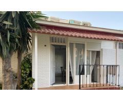 Se alquila del 1/9/2023 hasta 30/6/2024 bonito bungalow reformado en La Carihuela (Torremolinos)