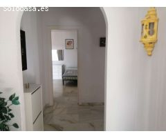 se alquila por larga temporada apartamento en Calahonda, Mijas.
