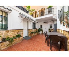 MEDIA TEMPORADA, SE ALQUILA BONITA CASA ADOSADA  DESDE 17/04/25 - 30/06/25 Y DESDE 1/09/2025 - 30/06