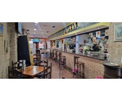 SE TRASPASA BAR-CAFETERIA CON TERRAZA ZONA NAVARRO Y LEDESMA