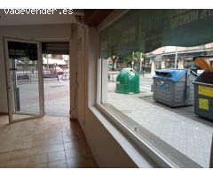 Fántastico local comercial en Avenida Cádiz