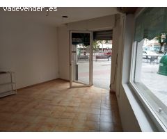 Fántastico local comercial en Avenida Cádiz