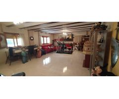 CHALET EN PENYA DEL MIG DIA, BARX