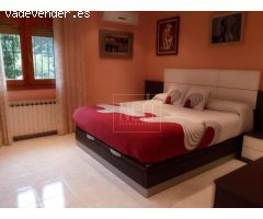CHALET EN PENYA DEL MIG DIA, BARX