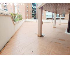 Piso de 3 dormitorios con terraza y garaje