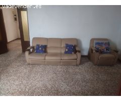 CASA CENTRICA EN ZONA TRANQUILA PARA REFORMAR