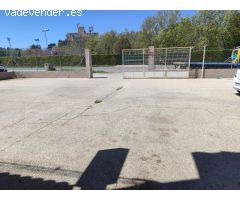 NAVE INDUSTRIAL Y VIVIENDA CERCA DEL CASCO URBANO