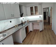 EXCELENTE VIVIENDA COMPLETAMENTE REFORMADA DE 3 DORMITORIOS
