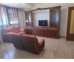 VIVIENDA DE 4 DORMITORIOS EN BARRIO DE SAN JUAN