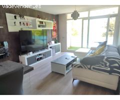 VIVIENDA DE DOS DORMITORIOS CON EXCELENTES ACABADOS, PATIO Y TERRAZA
