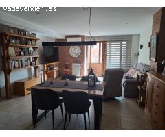 ESPECTACULAR VIVIENDA, CENTRICA Y CON DOS PLAZAS DE GARAJE