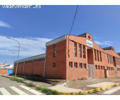 NAVE DIAFANA CON OFICINAS EN 1ª FASE DEL POLIGONO EL MUGRON
