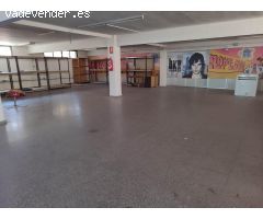 NAVE INDUSTRIAL CON AMPLIAS OFICINAS Y 500M2 DE NAVE DIAFANA