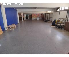 NAVE INDUSTRIAL CON AMPLIAS OFICINAS Y 500M2 DE NAVE DIAFANA