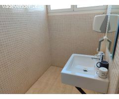 NAVE INDUSTRIAL CON AMPLIAS OFICINAS Y 500M2 DE NAVE DIAFANA