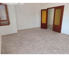 VIVIENDA AMPLIA DE 3 DORMITORIOS