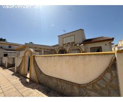 CHALET INDEPENDIENTE EN ORIHUELA COSTA (LA REGIA)