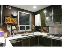 Exclusiva Propiedad de 200 m2 en ubicación ideal! En un passage privado!