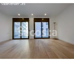 Exclusivo Edificio con Viviendas y Locales Comerciales a Metros del Mar en Lloret de Mar