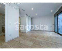 Exclusivo Edificio con Viviendas y Locales Comerciales a Metros del Mar en Lloret de Mar