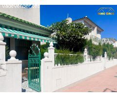 Pareado en Venta en Torrevieja, Alicante