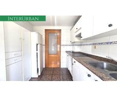 Piso en venta en Llíria con 3 habitaciones, suite con aseo, balcón, vistas, ascensor y parking